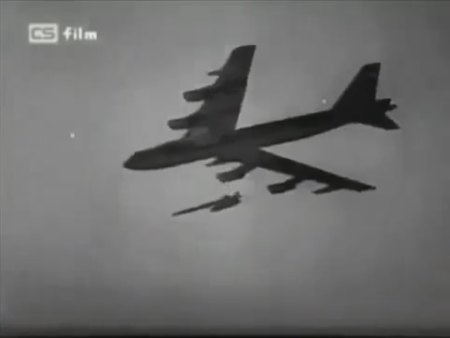 Krik B-52 AGM-28.jpg