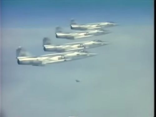 VS--YouTube-TheStarfighters1964fullmovie-0’56”.jpg