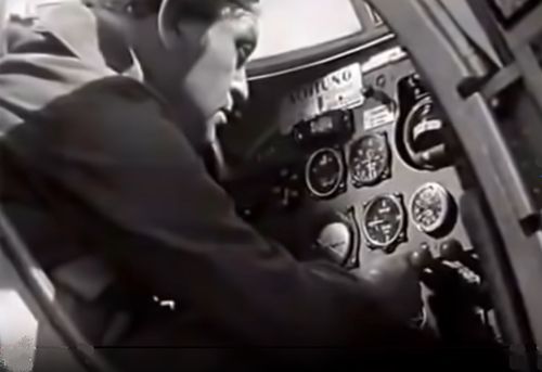 Verrater 01530 HE70 cockpit.jpg