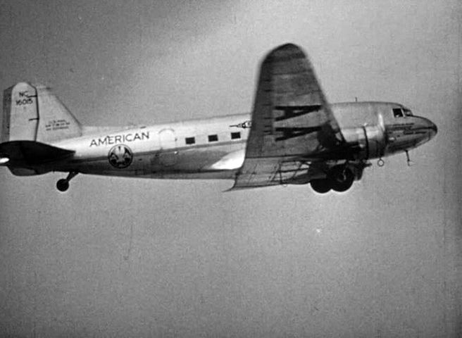 File:I Escaped from the Gestapo (1943)plane3 1.jpg - The Internet Movie ...