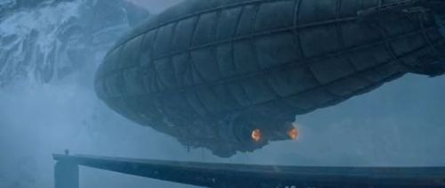 JumanjiNL airship.jpg