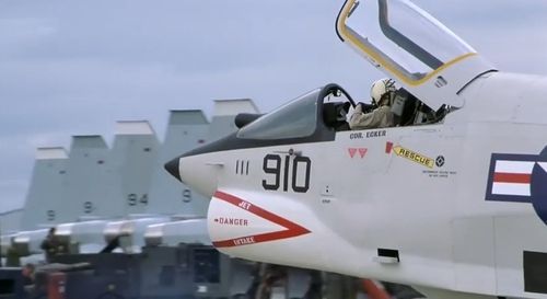 13days RF-8 F-5.jpg