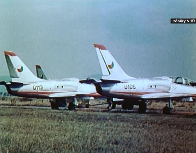 File:BdH 084 lineUp.jpg