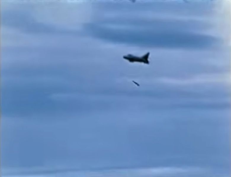 File:CdC 1-06 SMB2.jpg