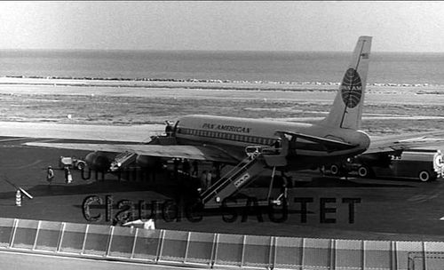 DOUGLAS DC-8 B LAAG.JPG