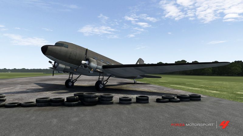 File:FM4 Skytrain.jpg