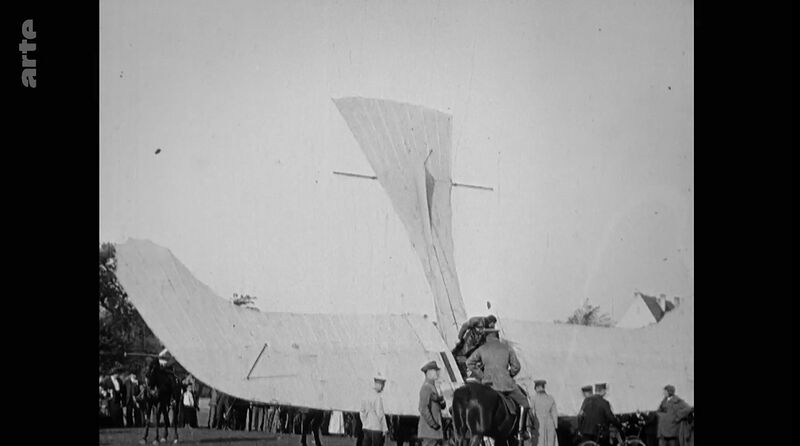 File:PioAvia-1steFliegerin 01409.jpg