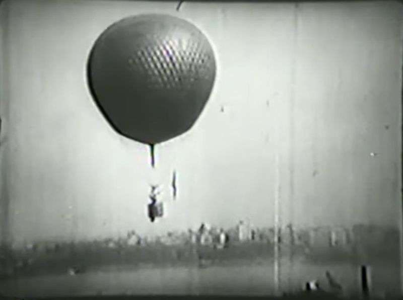 File:PofPauline balon3.jpg