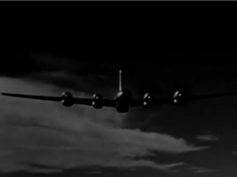 File:RDVavecPP B-50.jpg